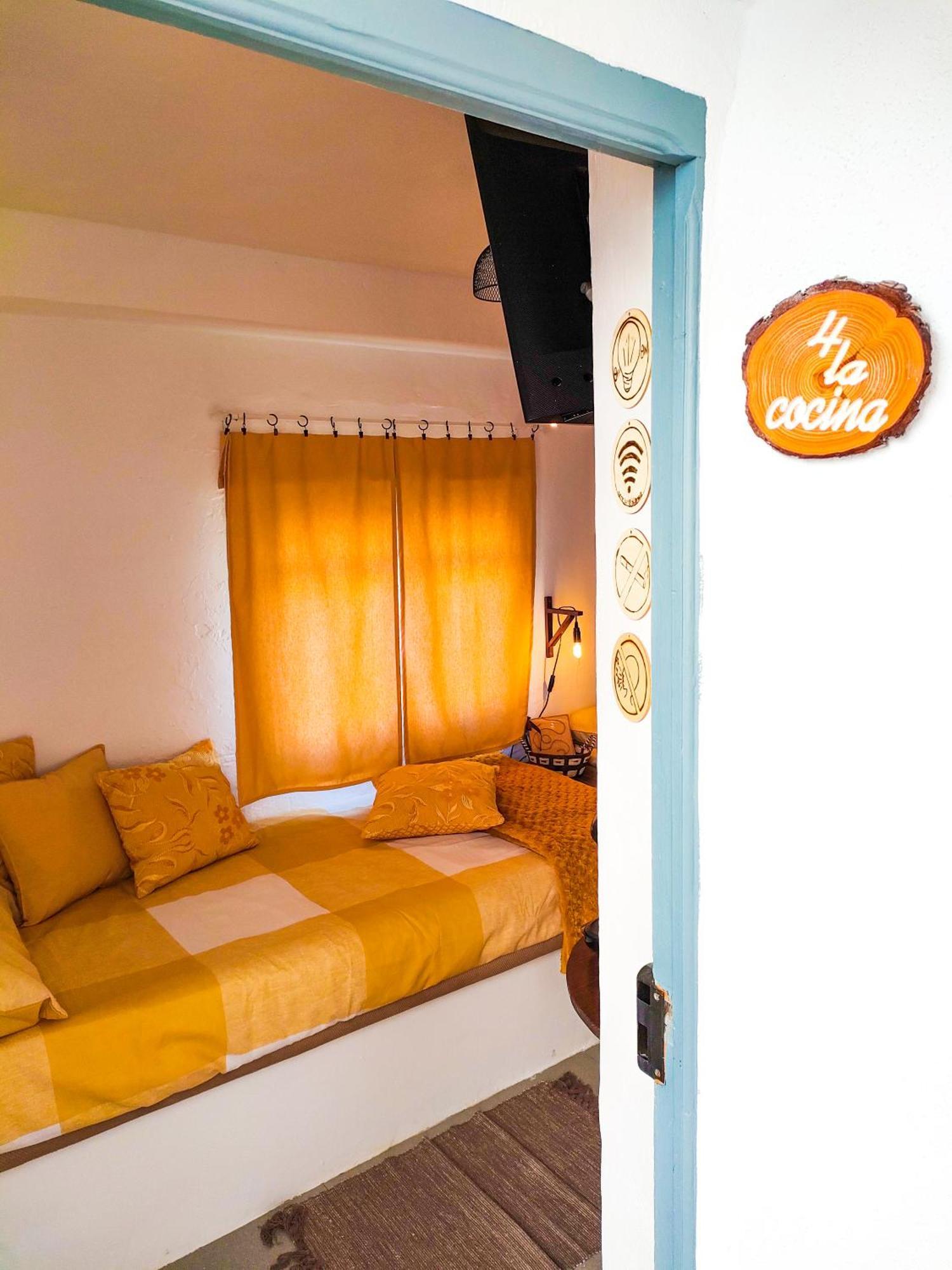 Apartamento La Cueva Blanca Alcala del Jucar Habitación foto